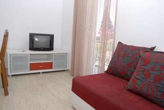 Апартаменты Apartments Dosljak Тиват Апартаменты с террасой-1