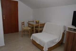 Апартаменты Apartments Dosljak Тиват Номер-студио с террасой-3